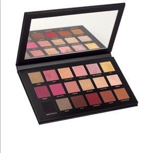 HUDA Beauty-Rose Gold Eyeshadow Palette